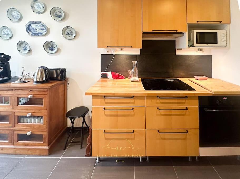 L'Archimede - Parking Prive Apartment Версал Екстериор снимка